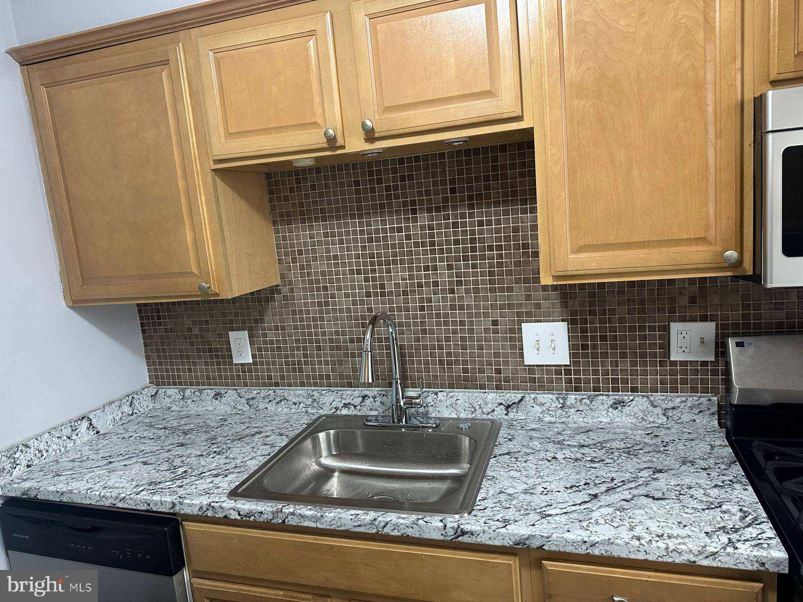 CHARLESTOWNE VILLAGE - Residential