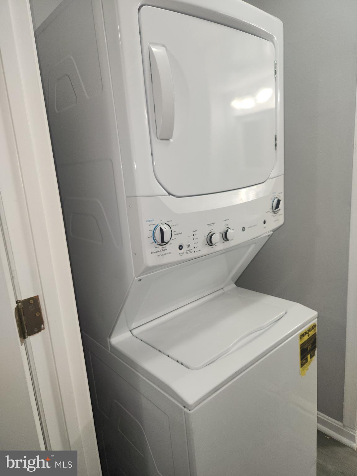 CHARLESTOWNE VILLAGE - Residential