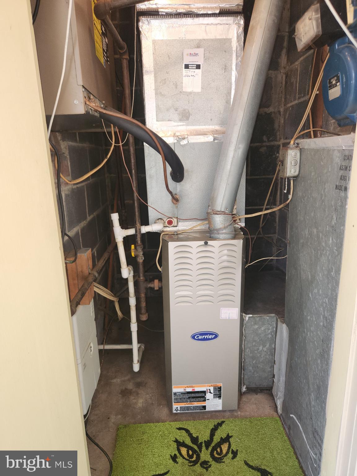 CHARLESTOWNE VILLAGE - Residential