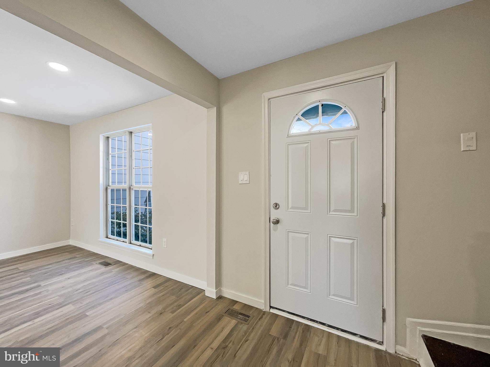 LAKE RIDGE - Residential