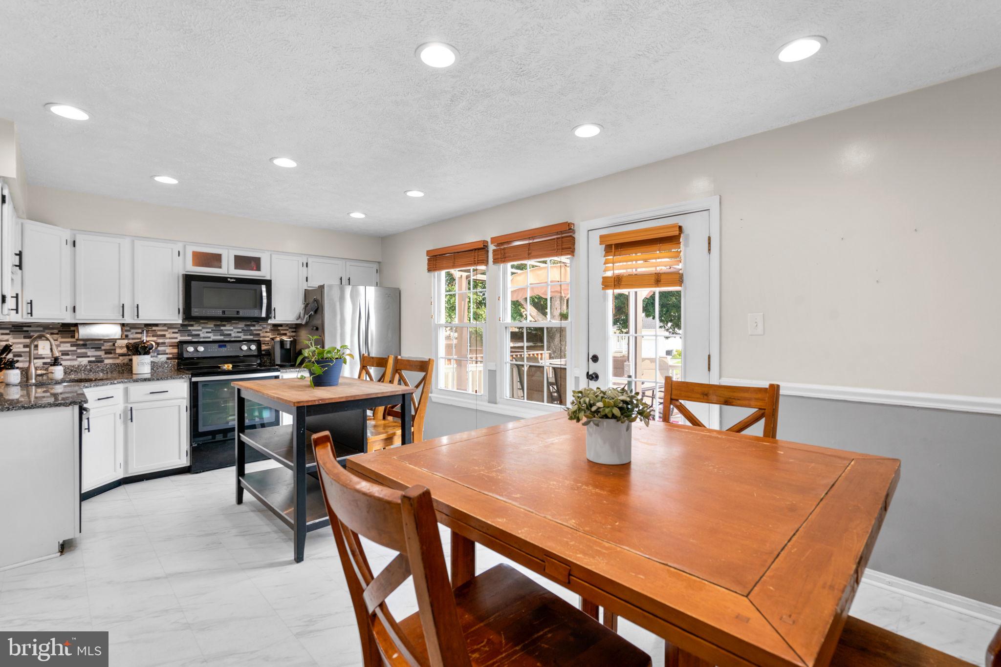 WOODSHIRE VILLAGE - Residential