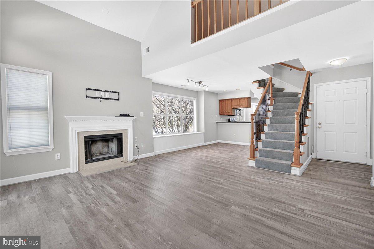 BENTLEY PLACE - Residential