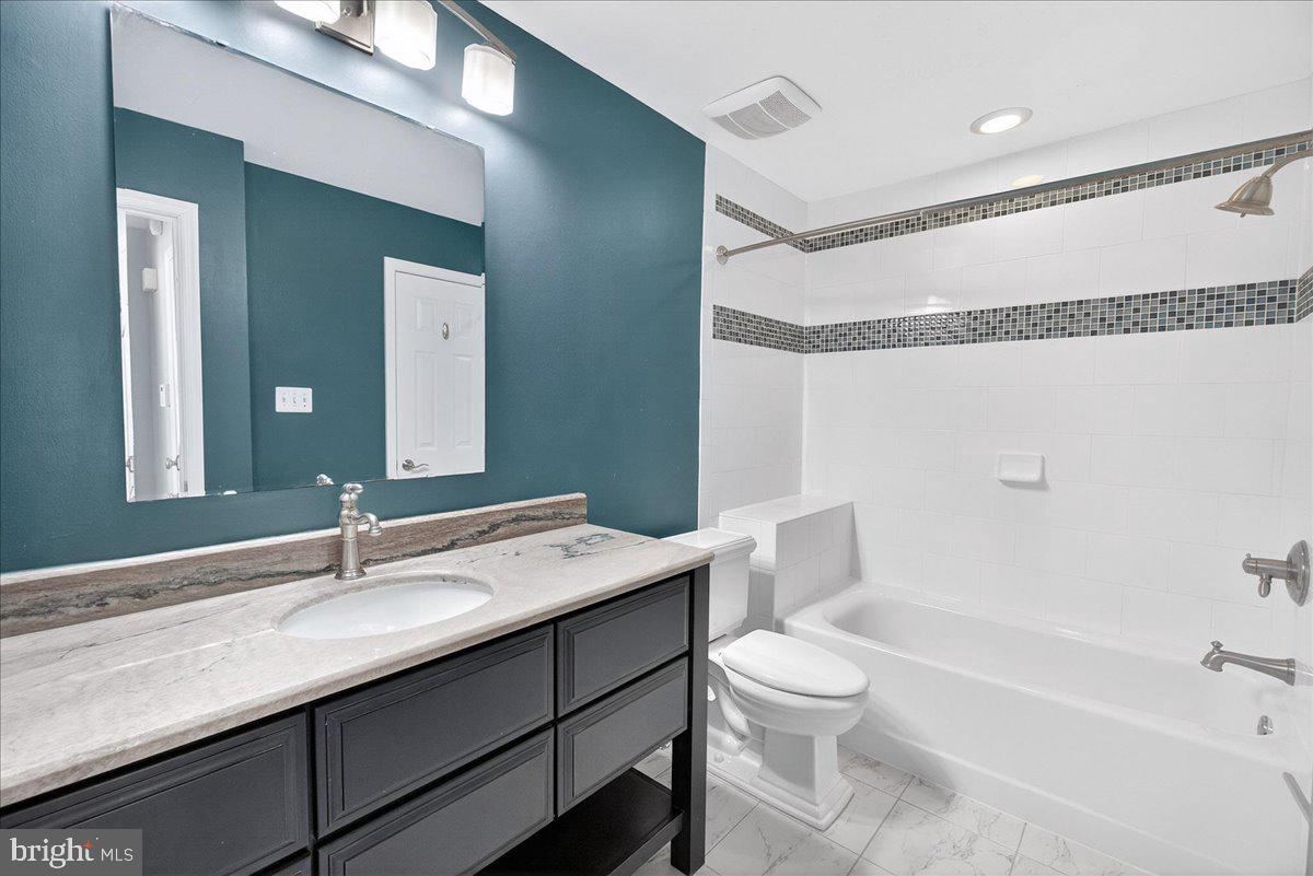 BENTLEY PLACE - Residential