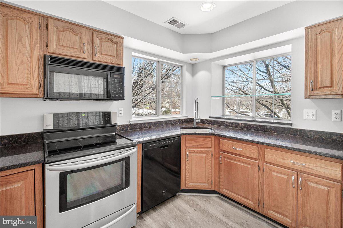 BENTLEY PLACE - Residential