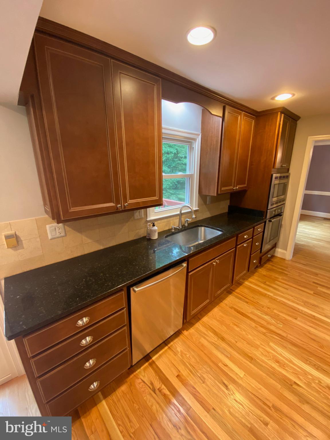 HICKORY CREEK - Residential Lease