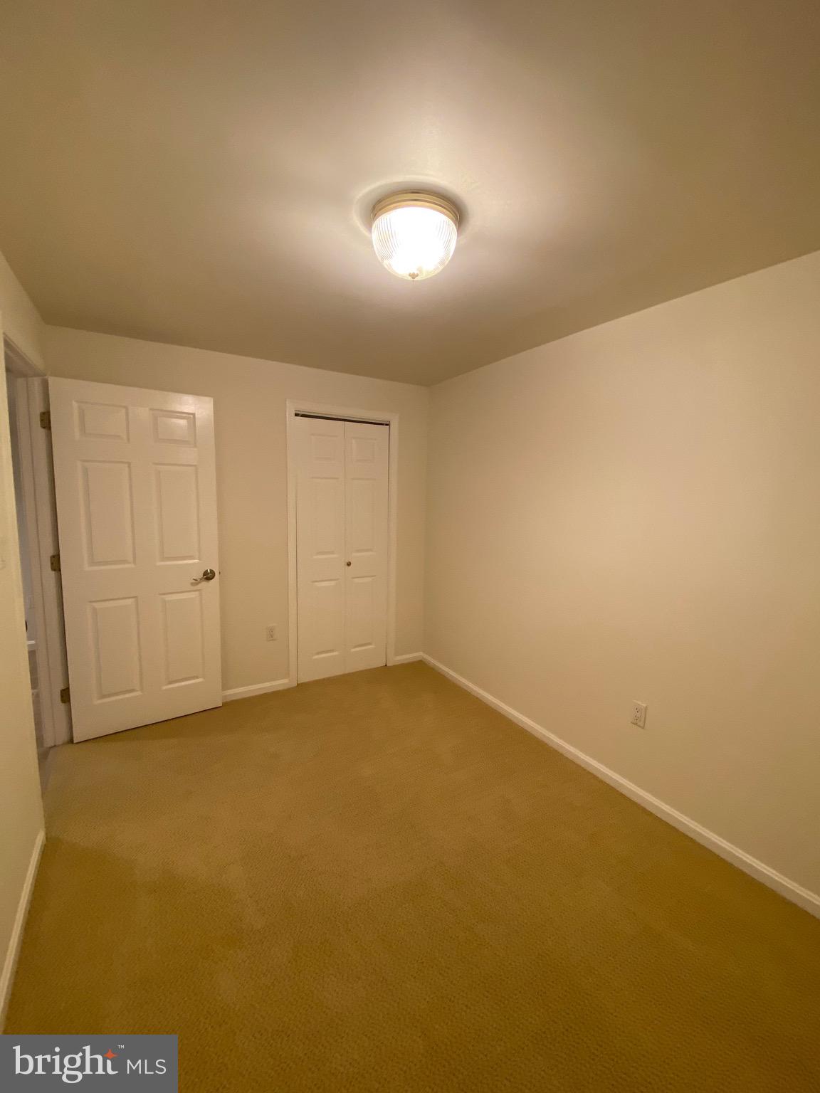 HICKORY CREEK - Residential Lease