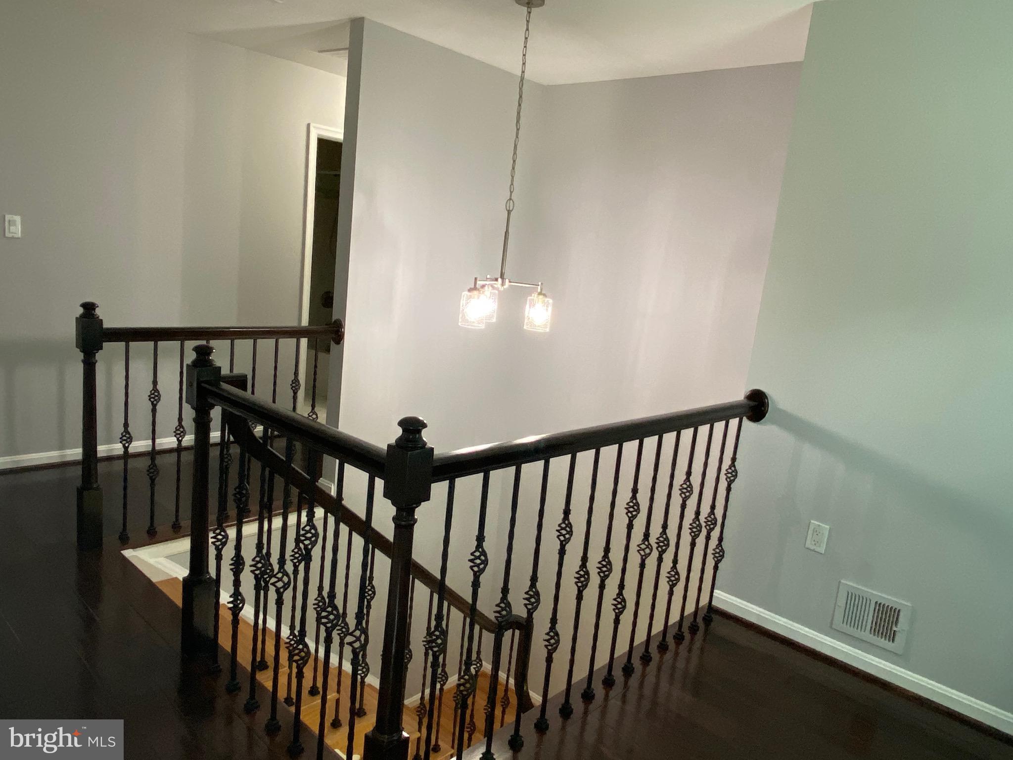 HICKORY CREEK - Residential Lease