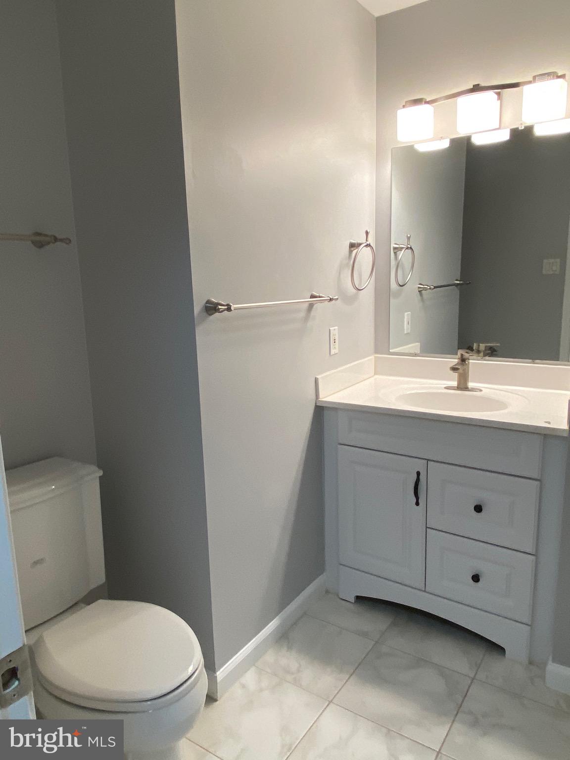 HICKORY CREEK - Residential Lease