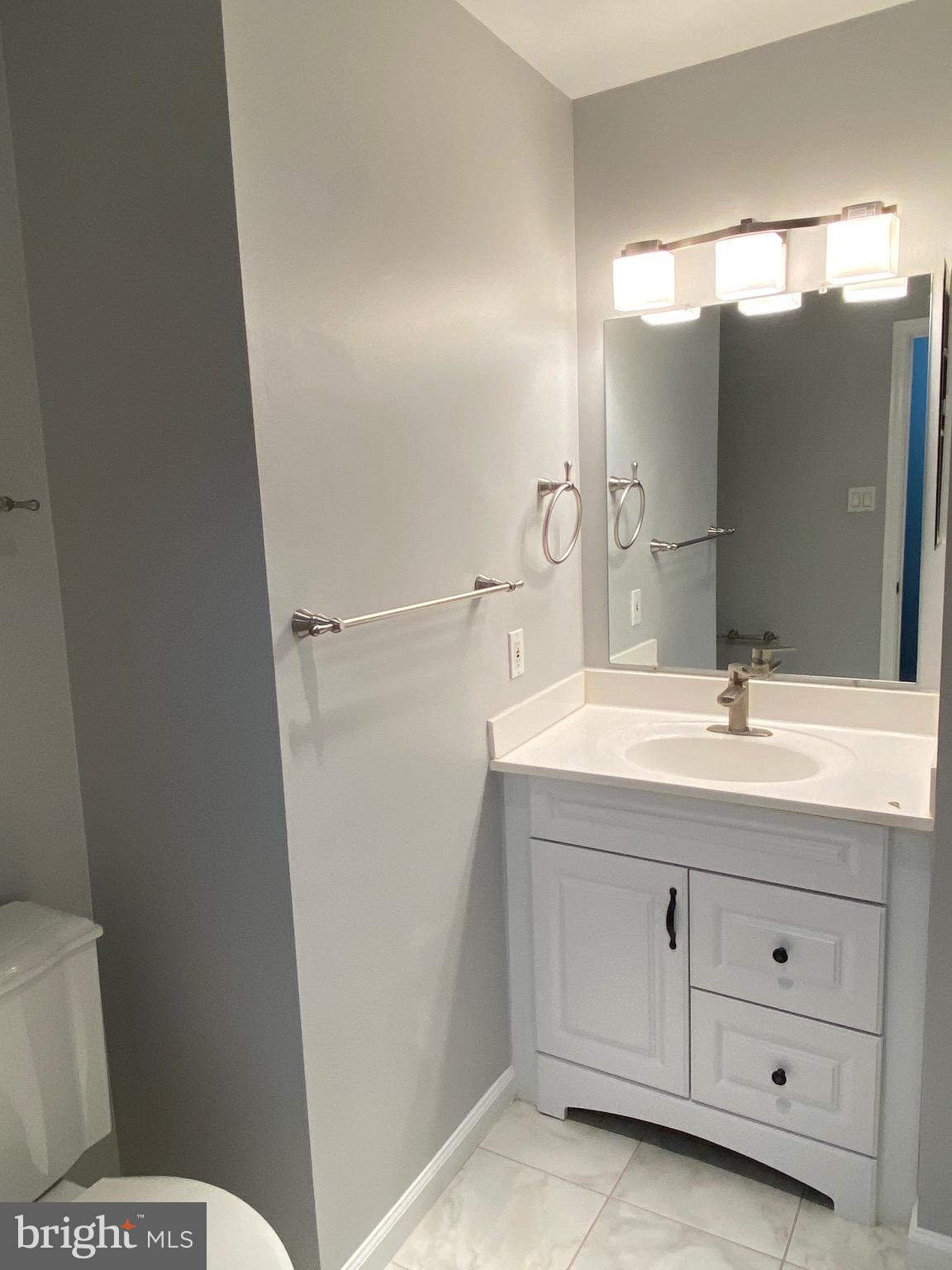 HICKORY CREEK - Residential Lease