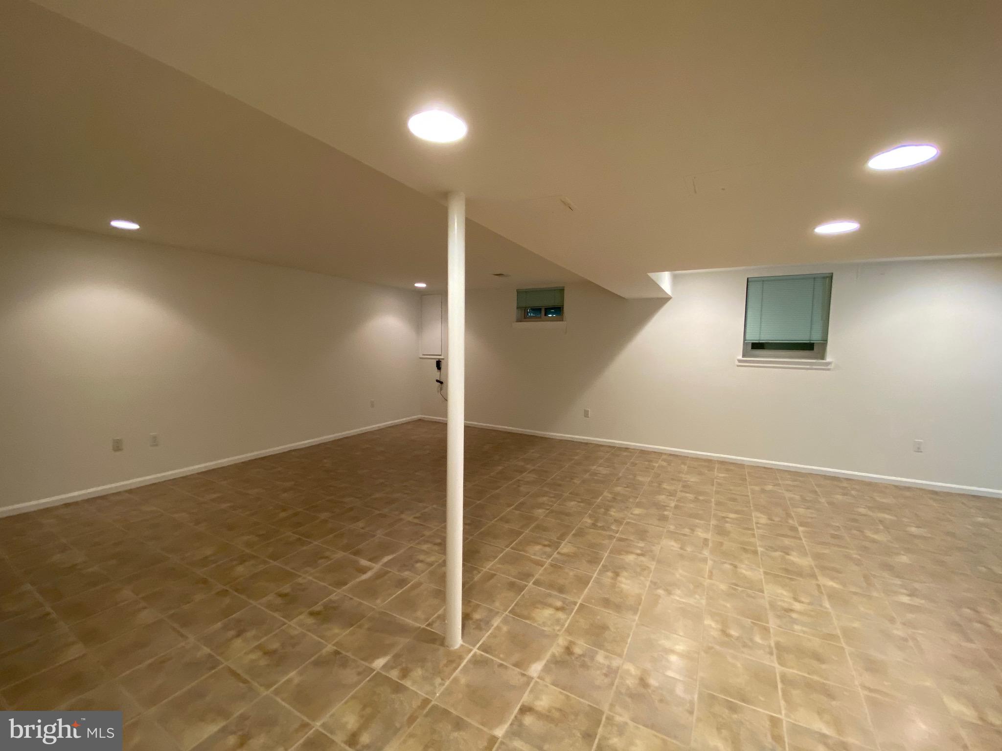 HICKORY CREEK - Residential Lease