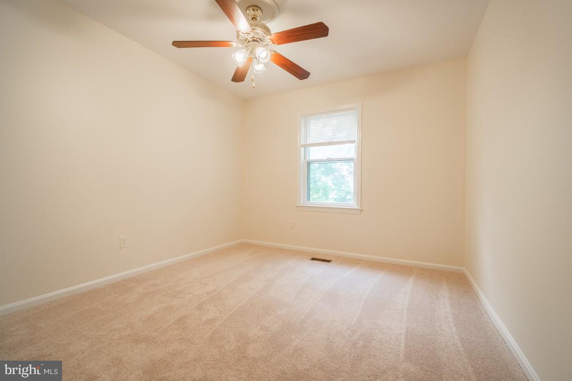 HENSON PARK - Residential Lease