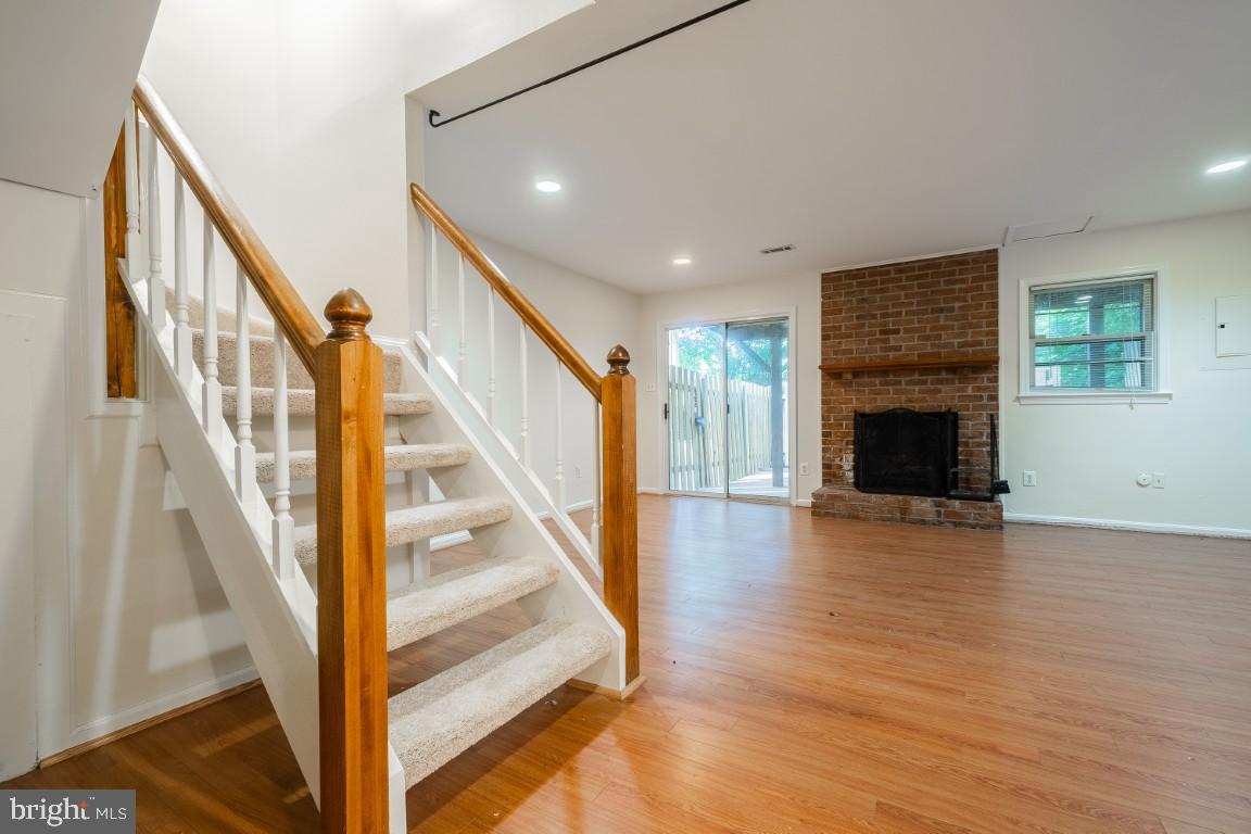 HENSON PARK - Residential Lease