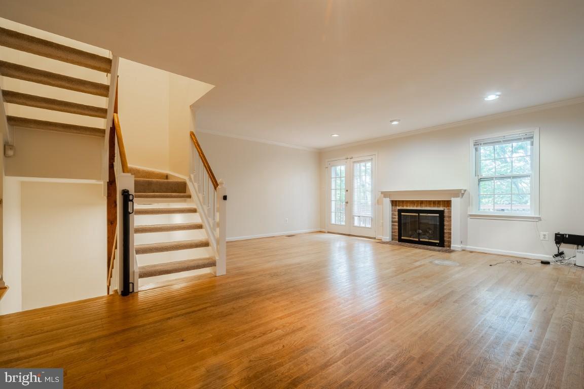 HENSON PARK - Residential Lease