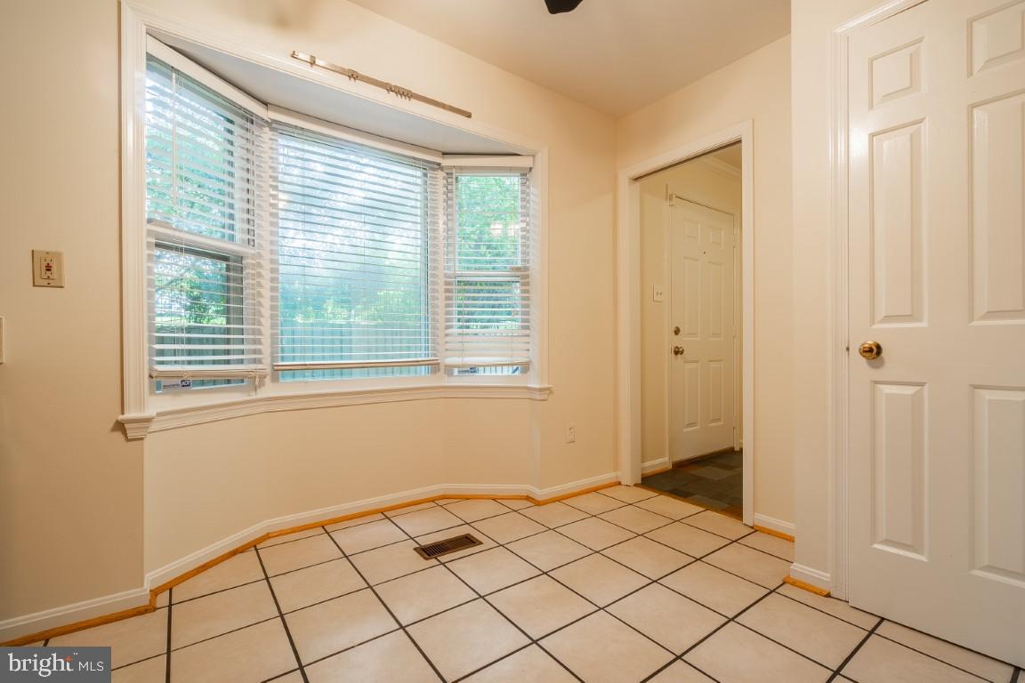 HENSON PARK - Residential Lease