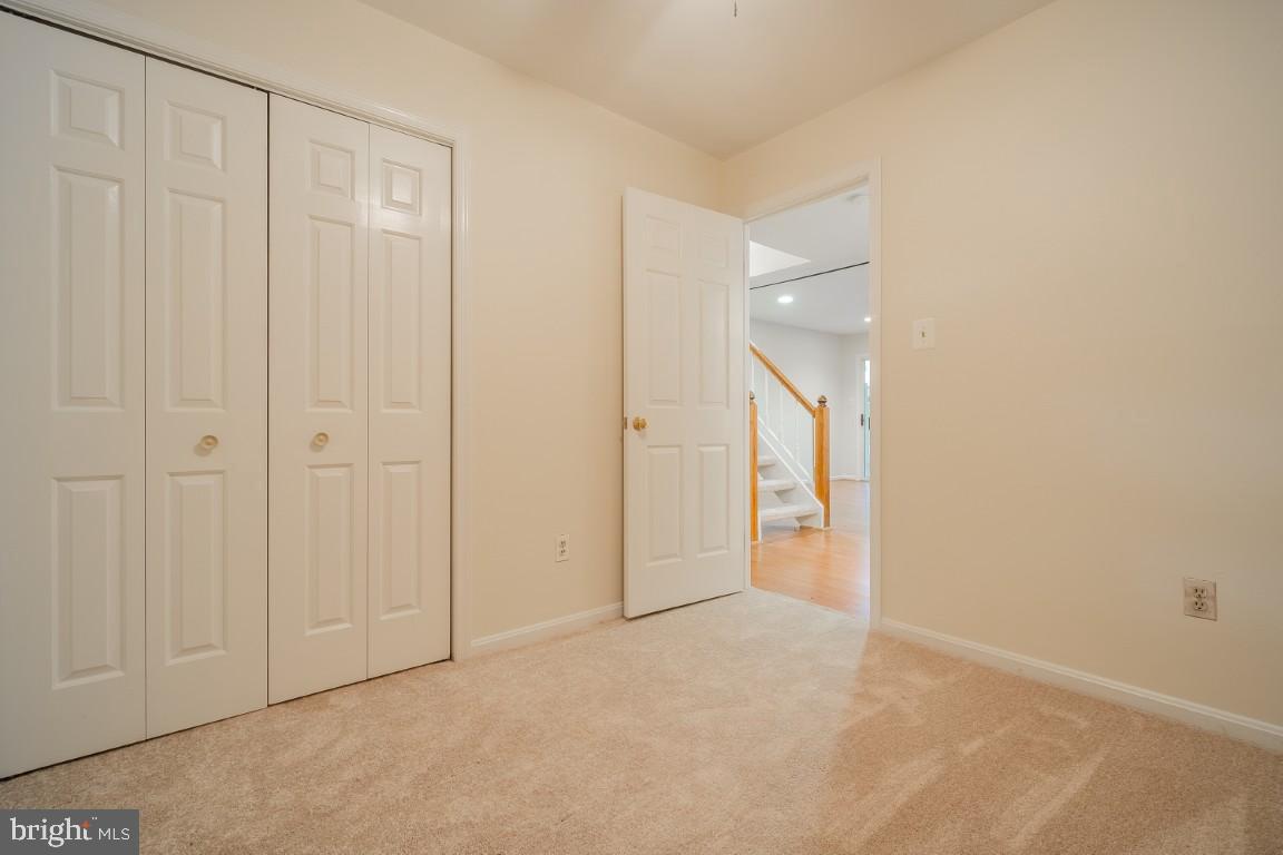 HENSON PARK - Residential Lease