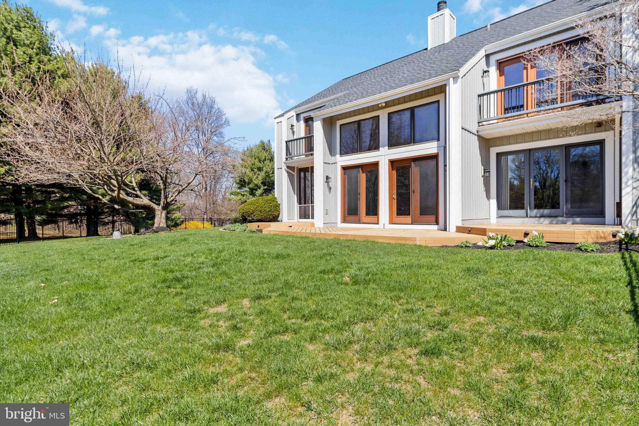 HILLYMEDE - Residential