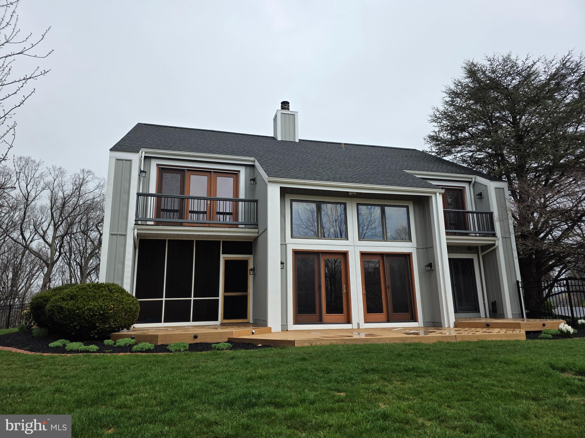 HILLYMEDE - Residential