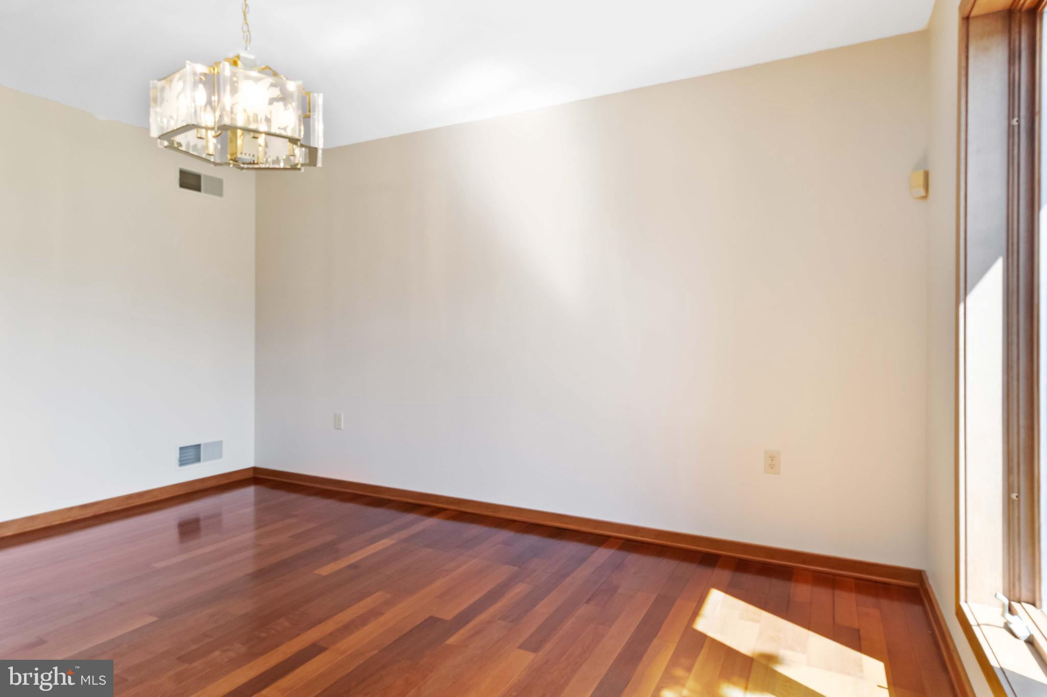 HILLYMEDE - Residential