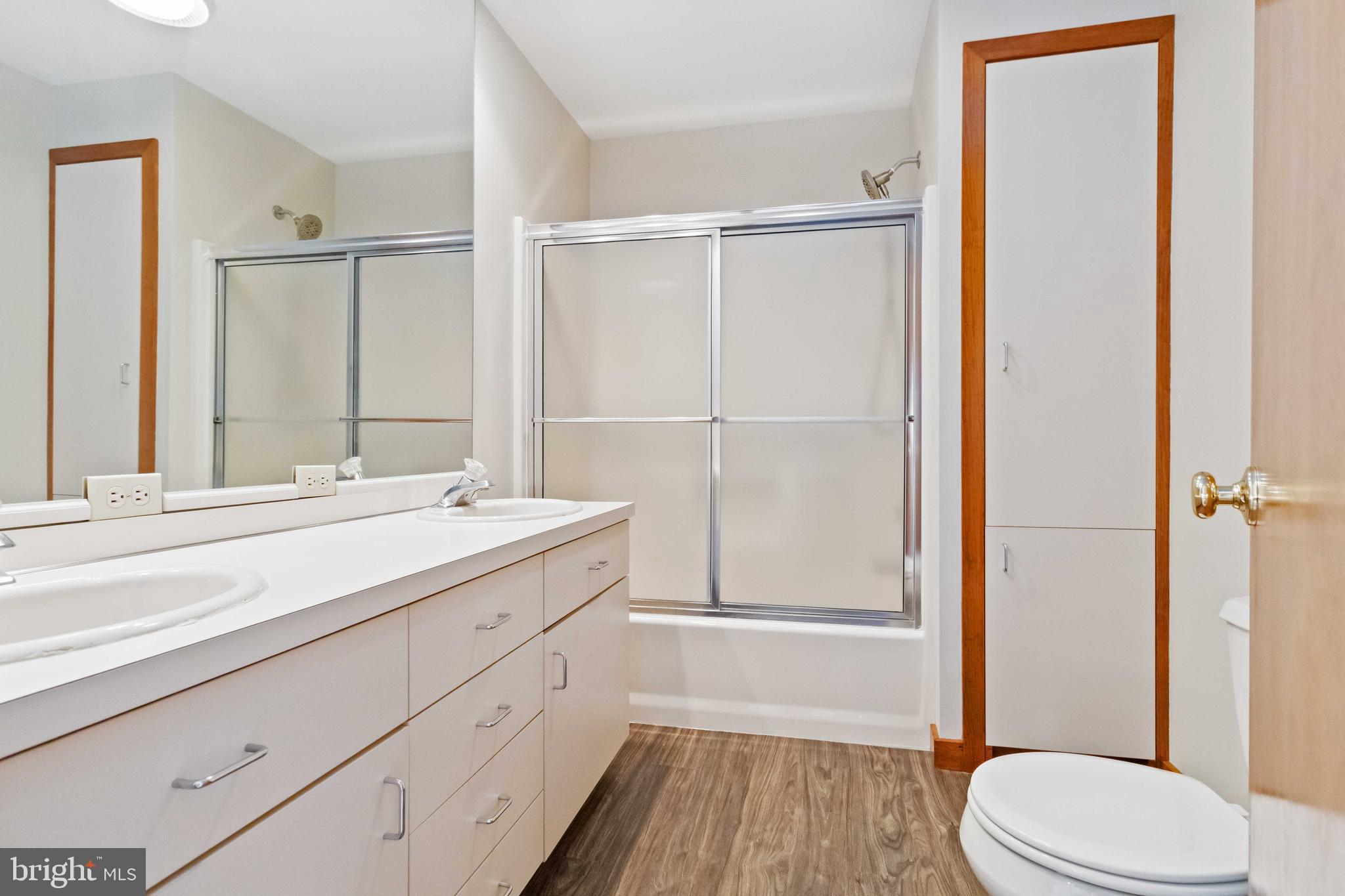 HILLYMEDE - Residential