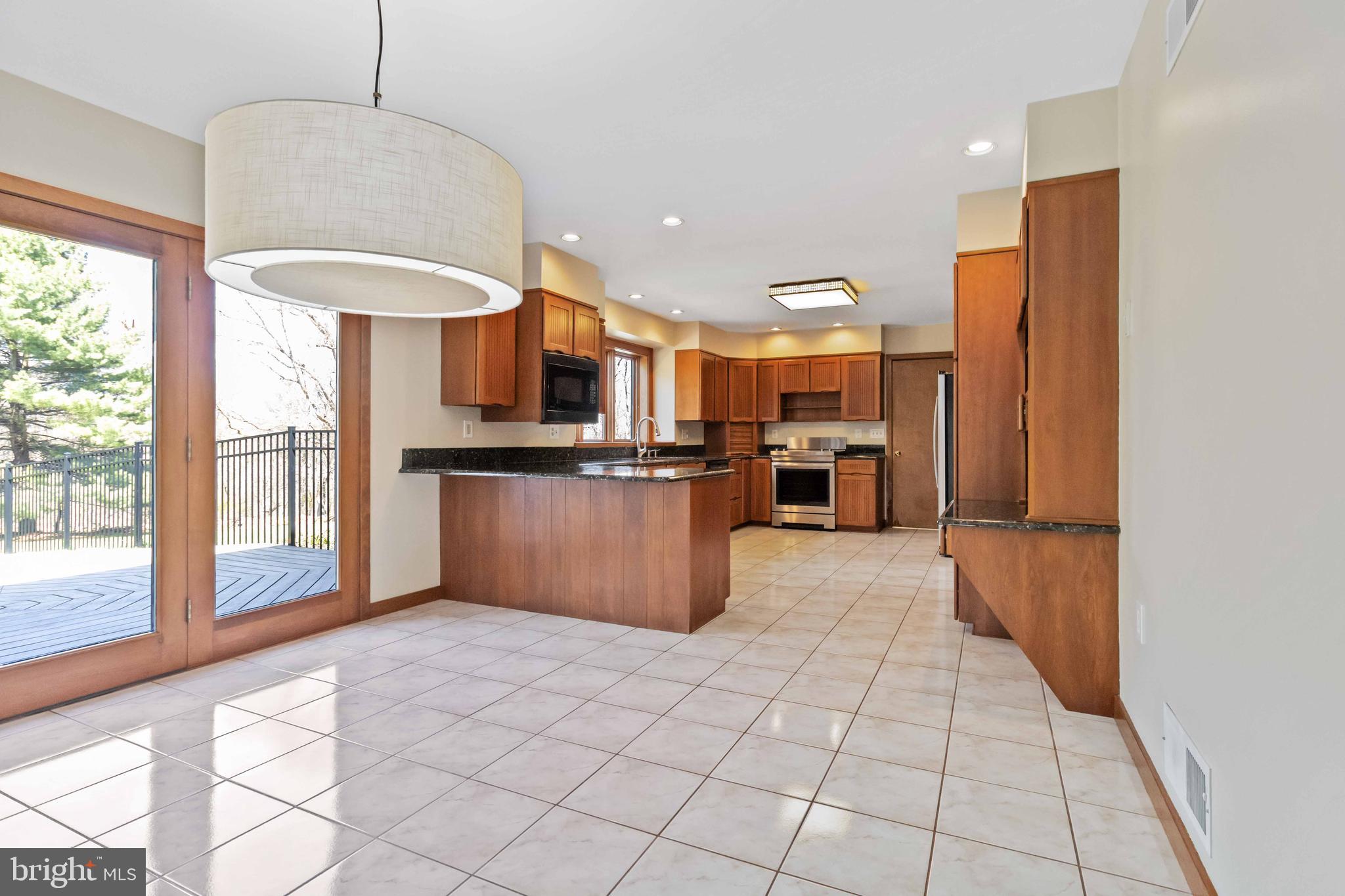 HILLYMEDE - Residential