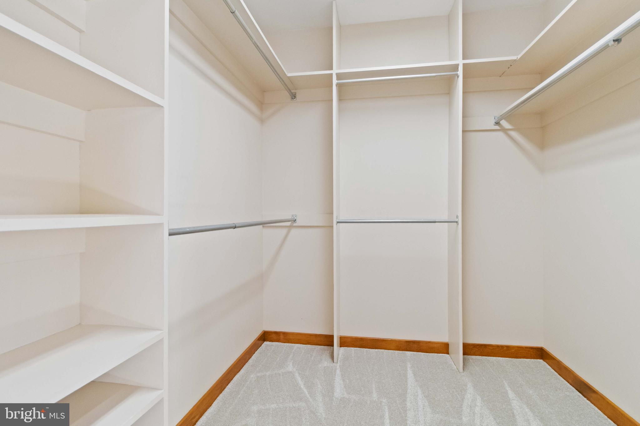 HILLYMEDE - Residential