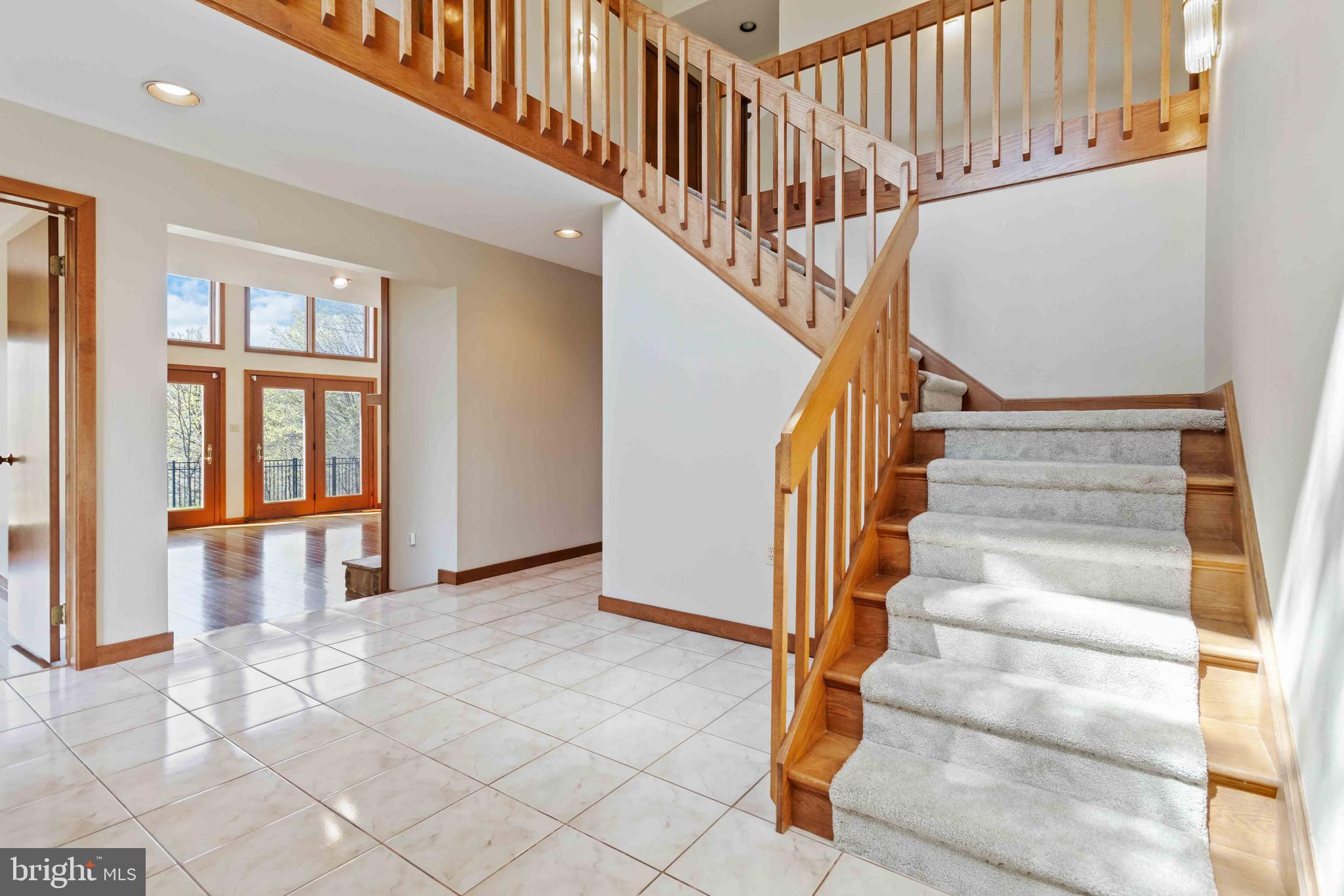 HILLYMEDE - Residential