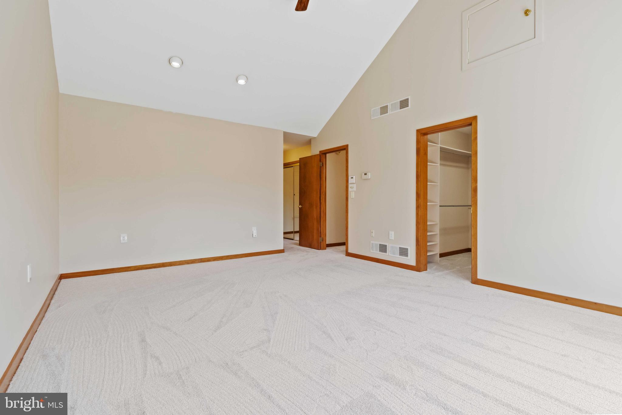 HILLYMEDE - Residential