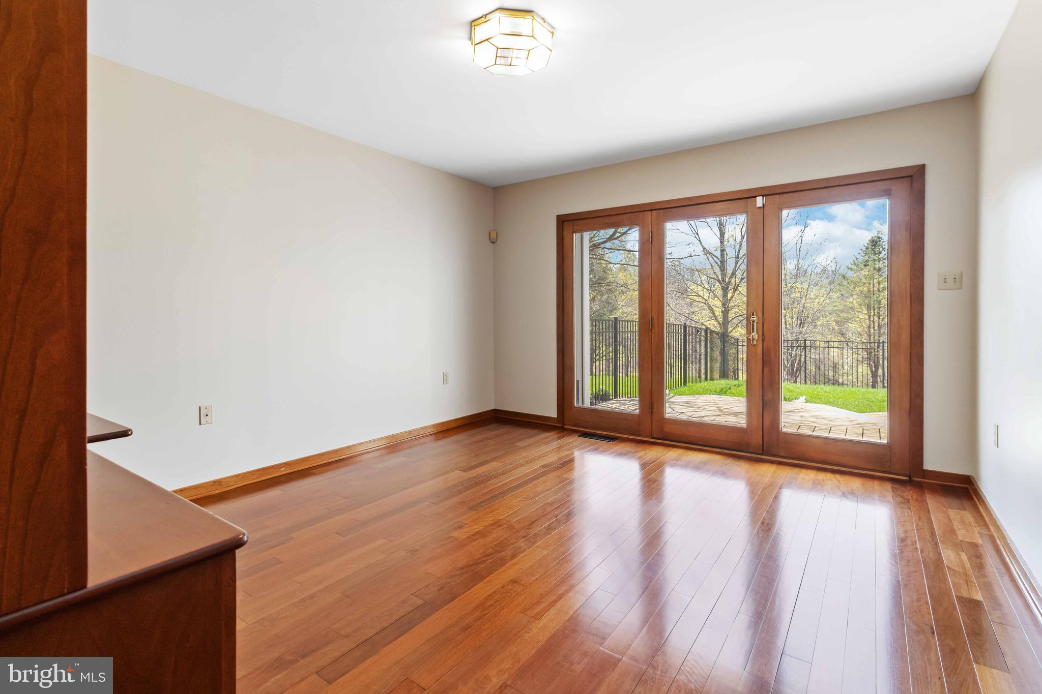 HILLYMEDE - Residential