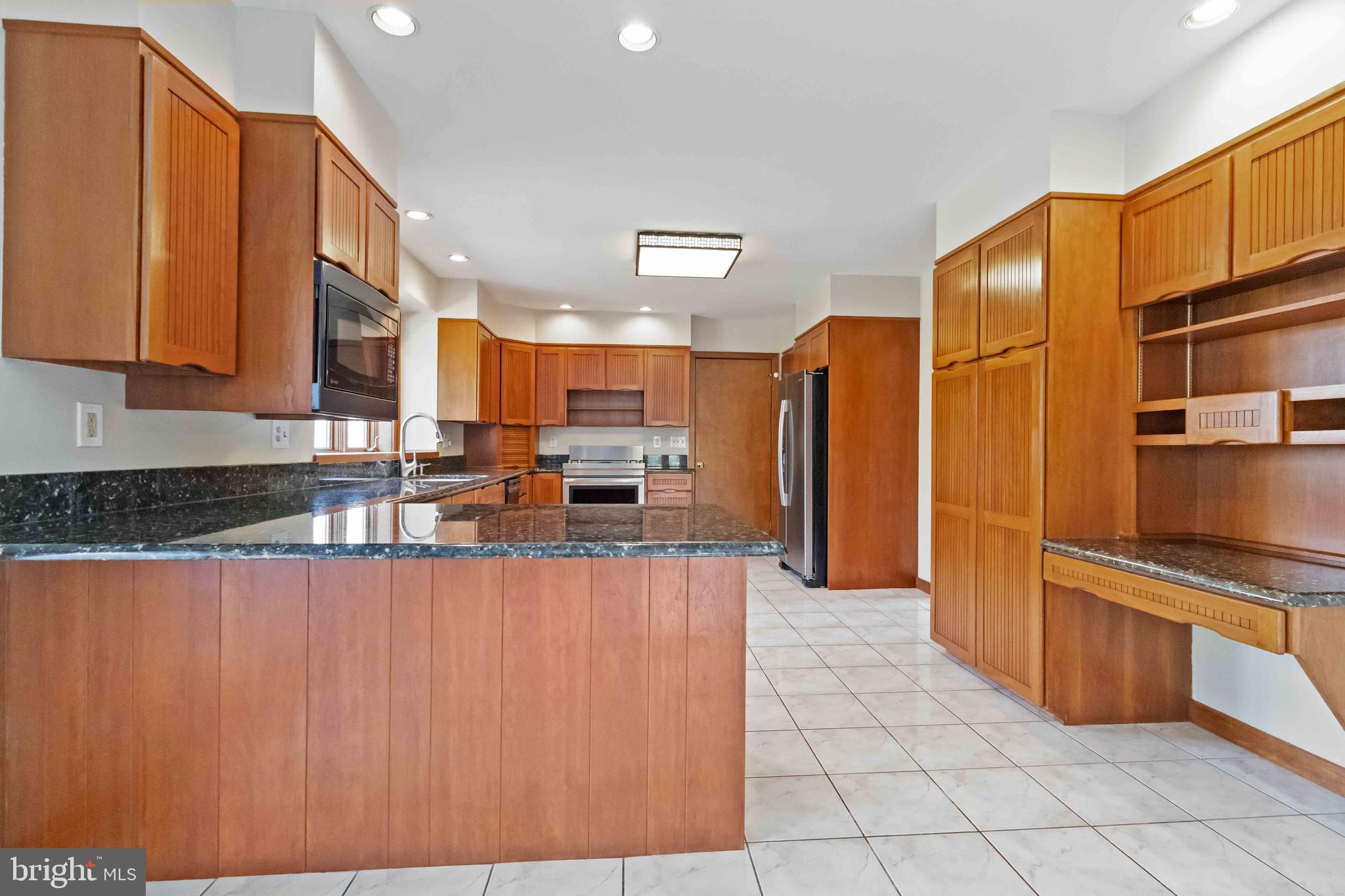 HILLYMEDE - Residential