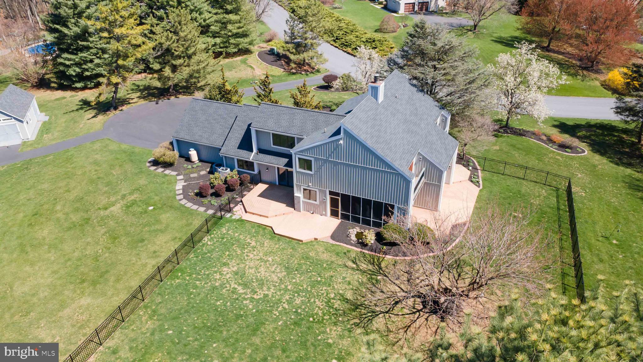 HILLYMEDE - Residential