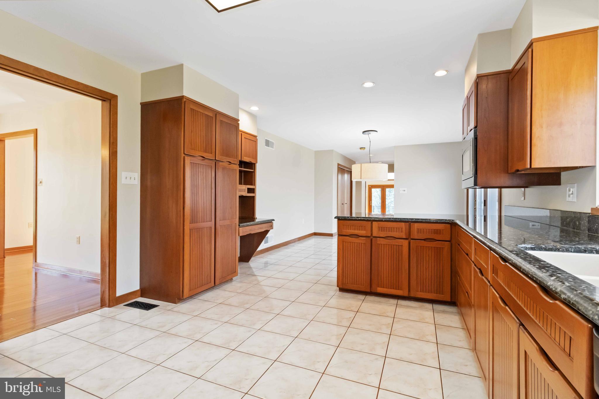 HILLYMEDE - Residential