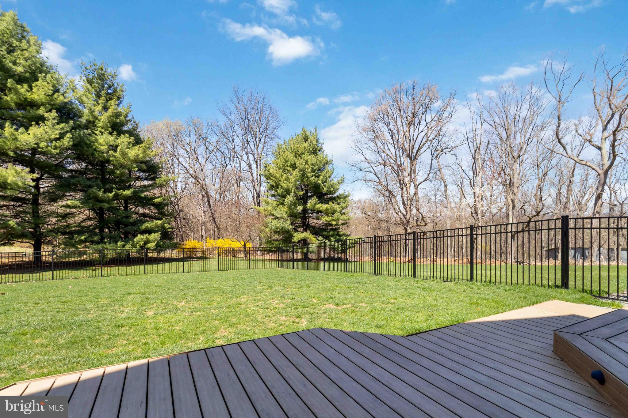 HILLYMEDE - Residential