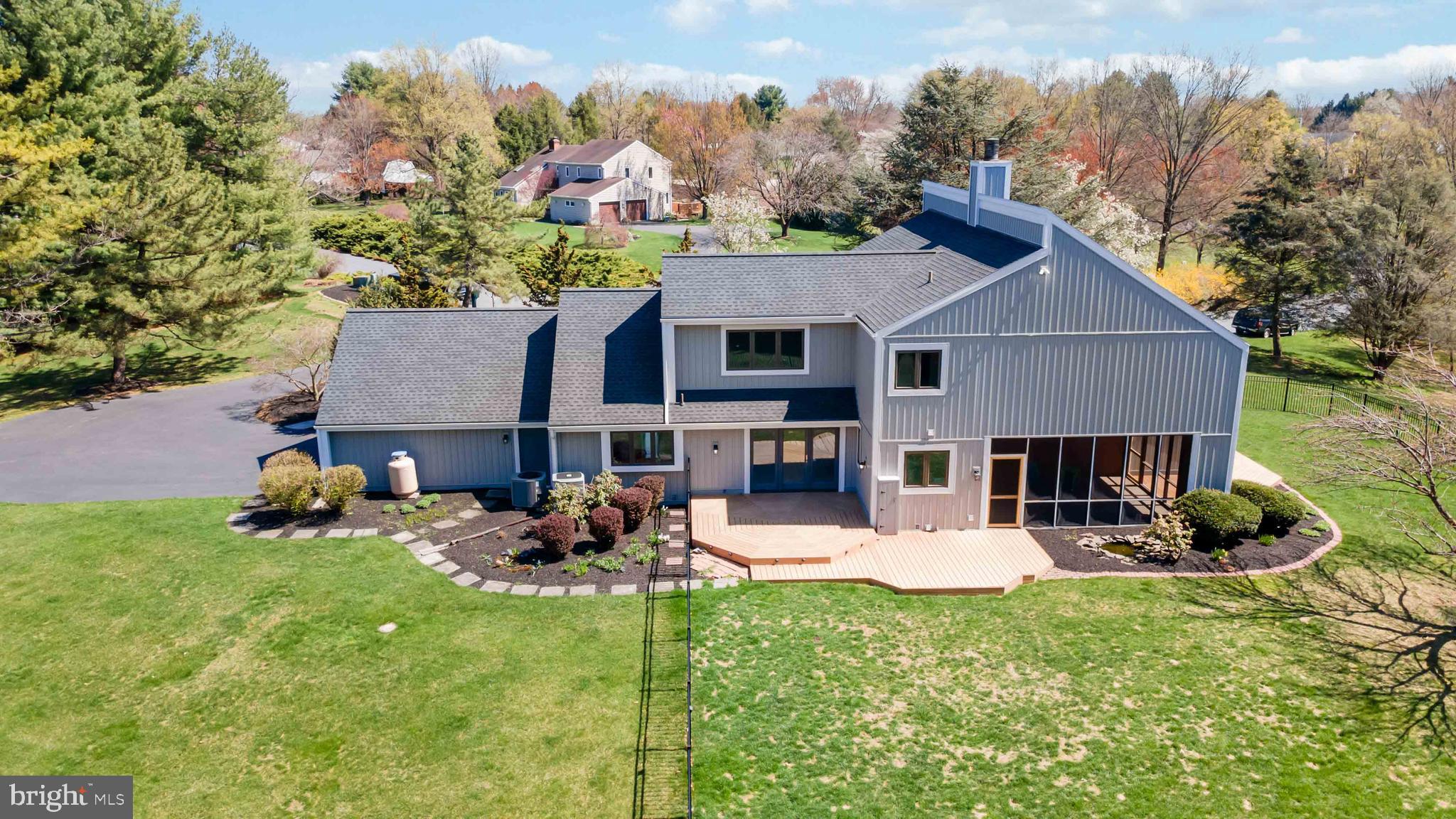 HILLYMEDE - Residential