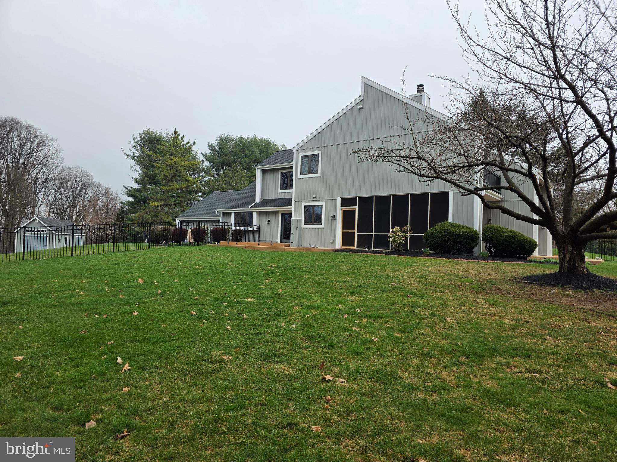 HILLYMEDE - Residential