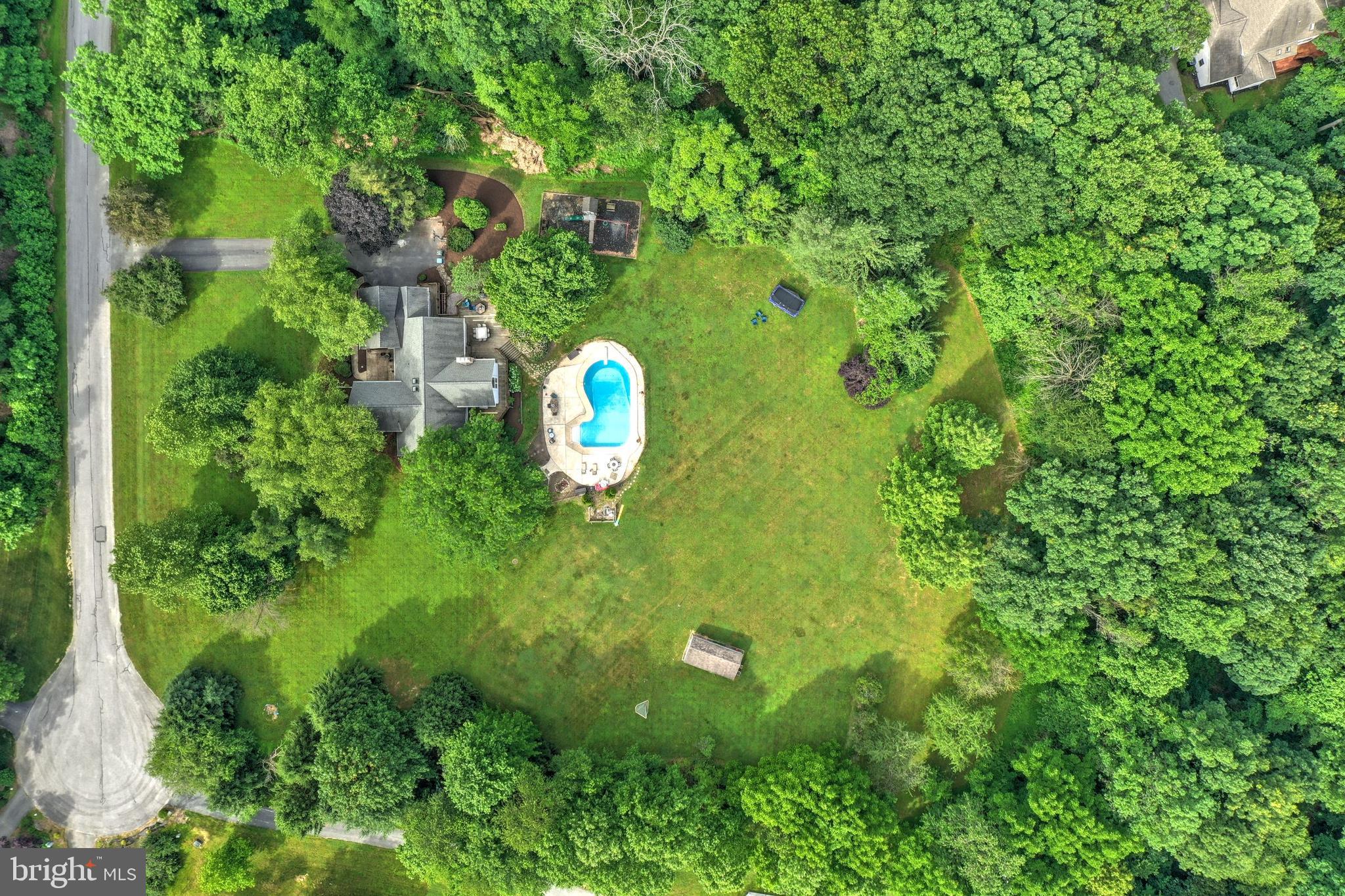 LAUREL ESTATES - Residential