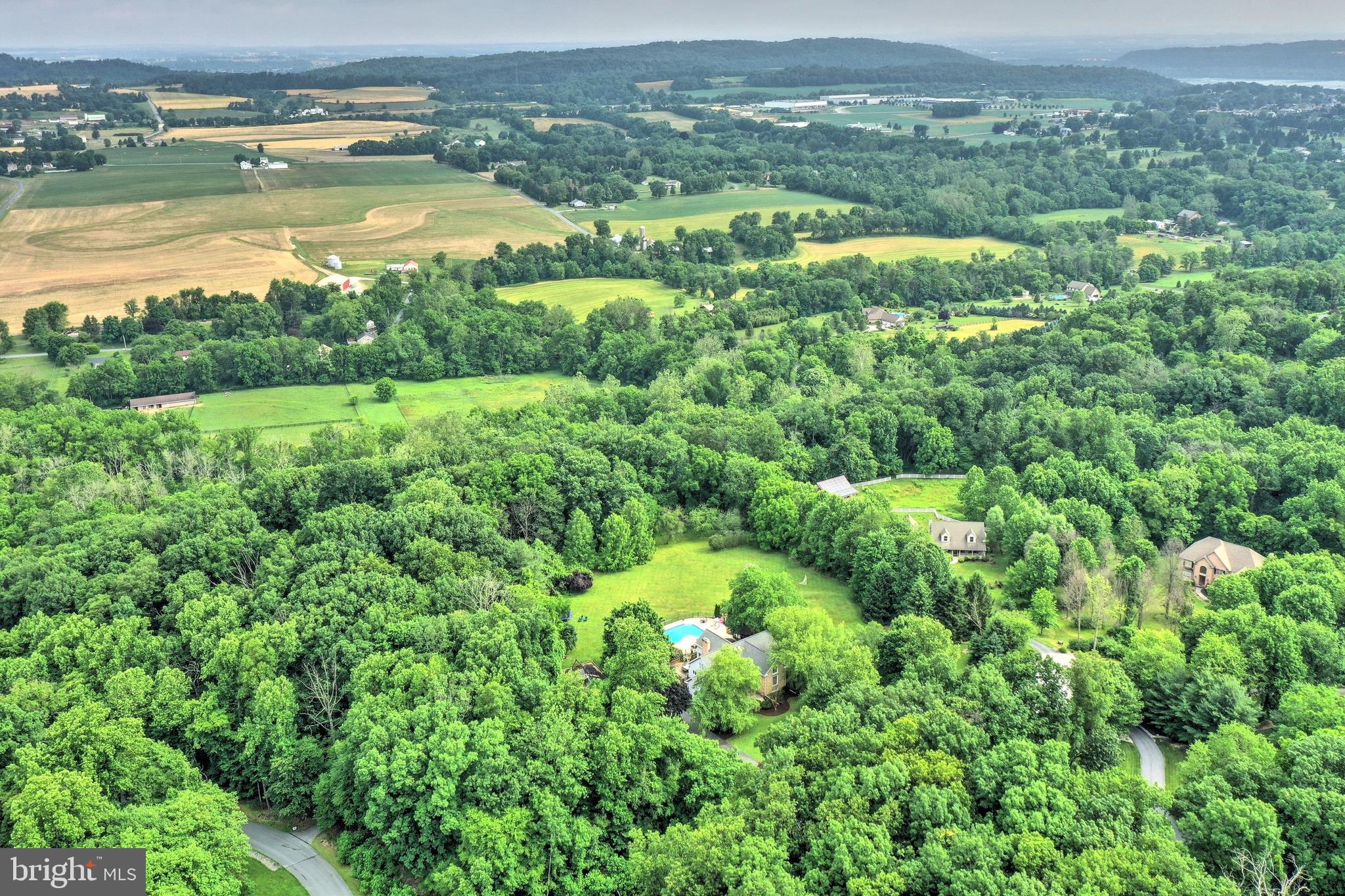 LAUREL ESTATES - Residential