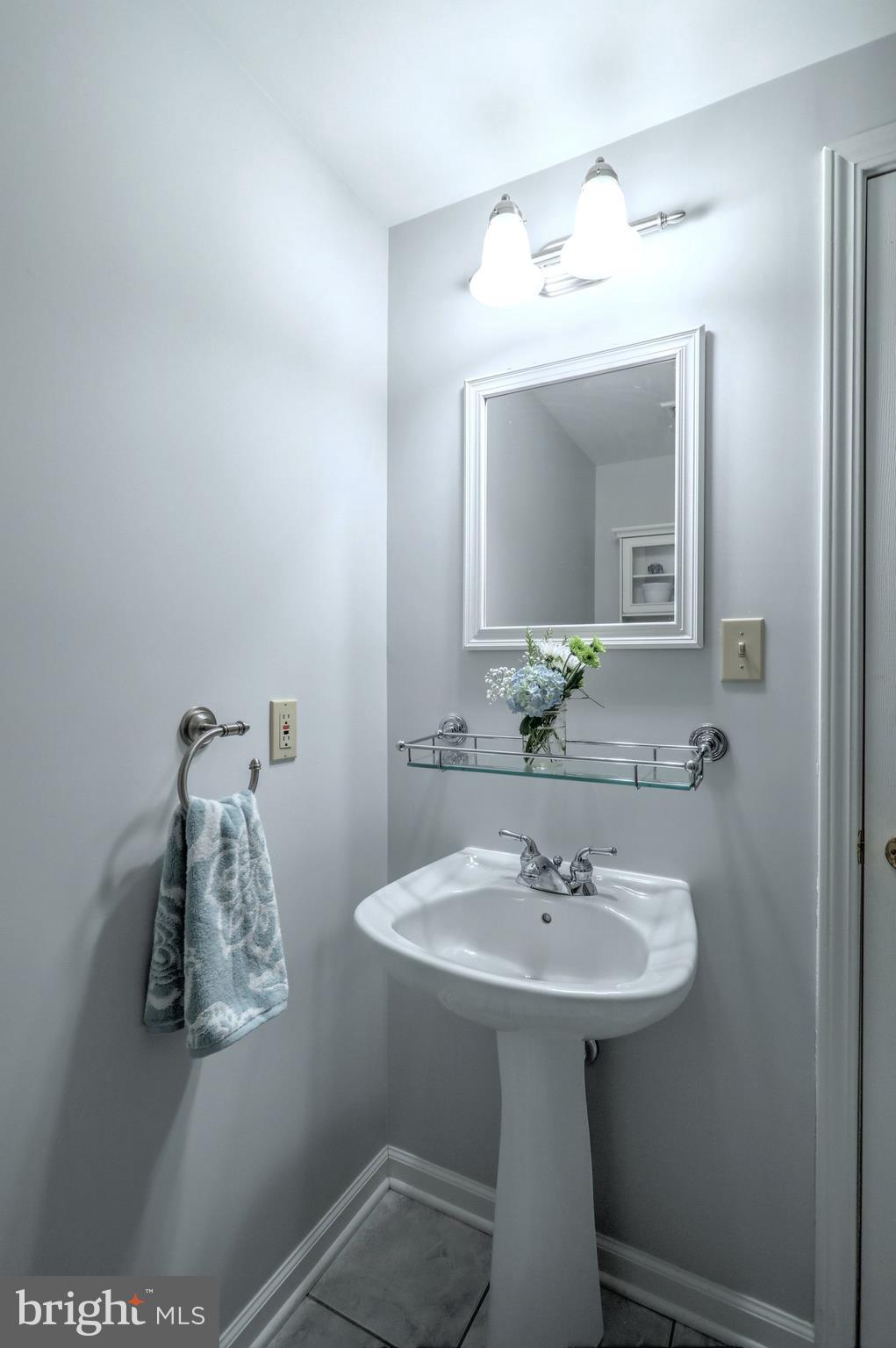 LAUREL ESTATES - Residential