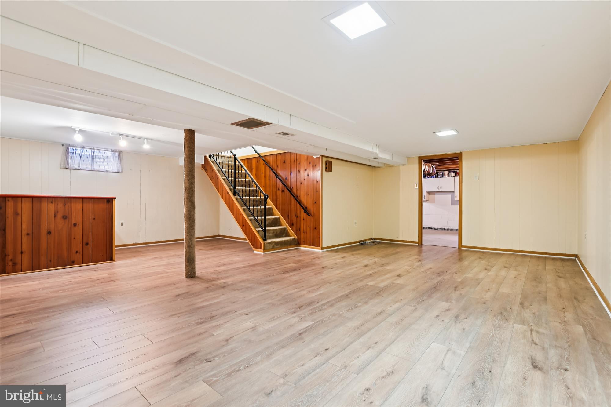 COLONIAL ACRES - Residential