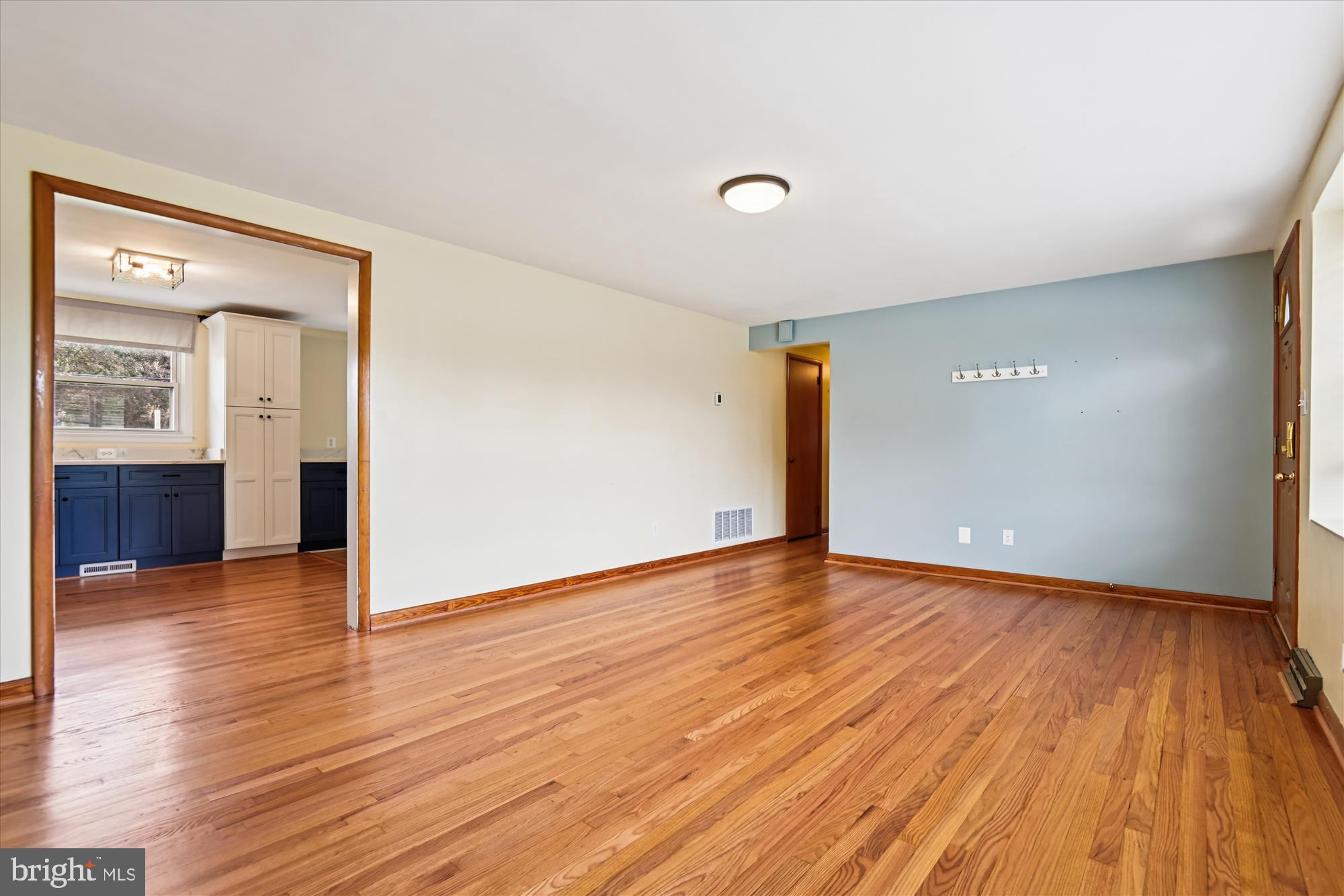 COLONIAL ACRES - Residential
