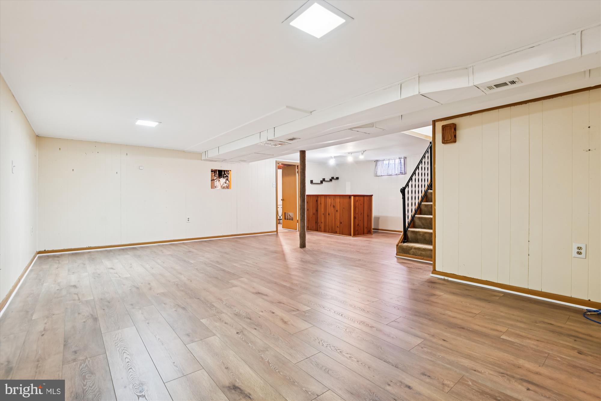 COLONIAL ACRES - Residential