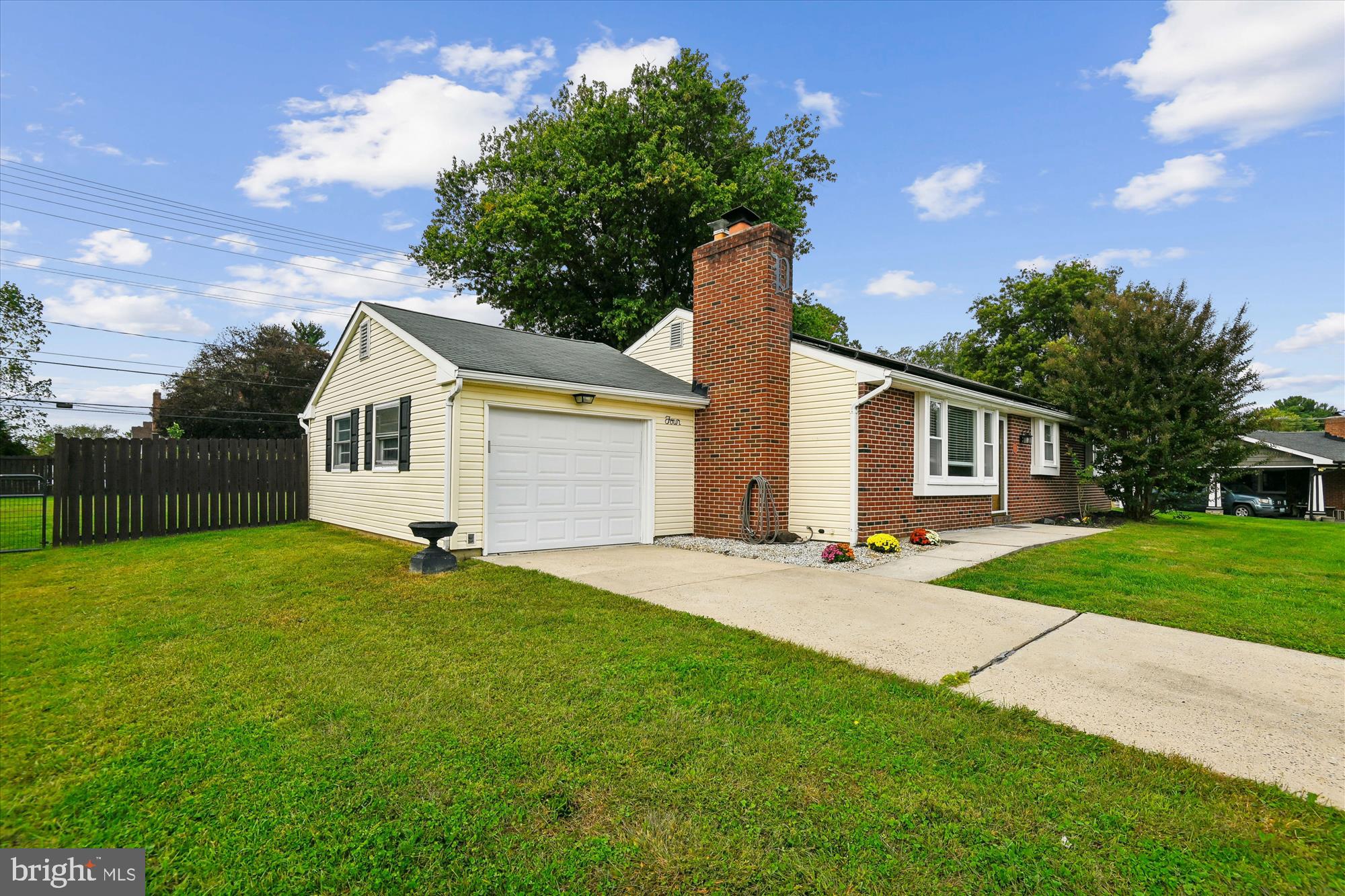 COLONIAL ACRES - Residential