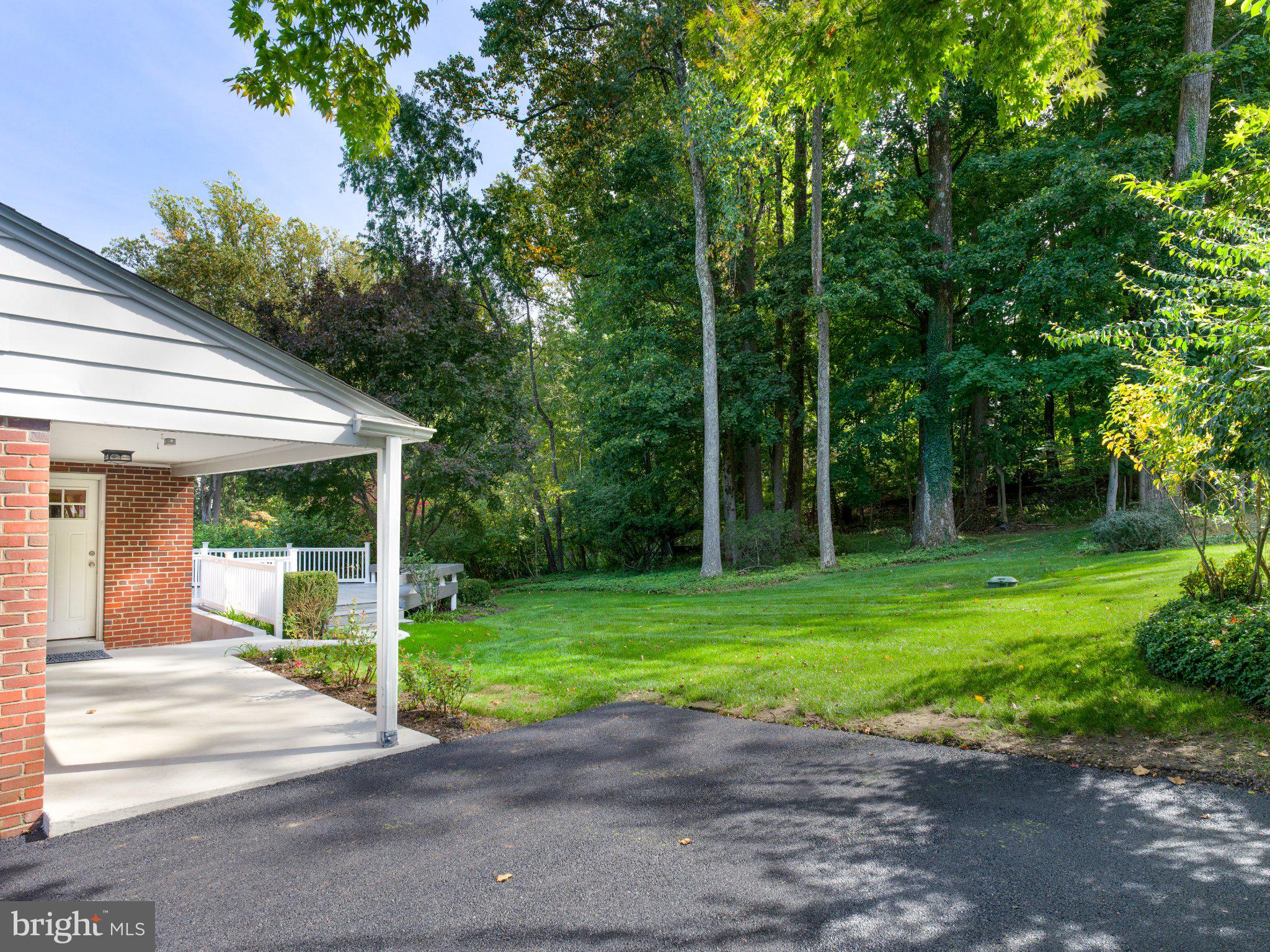 738 LAUREL LANE