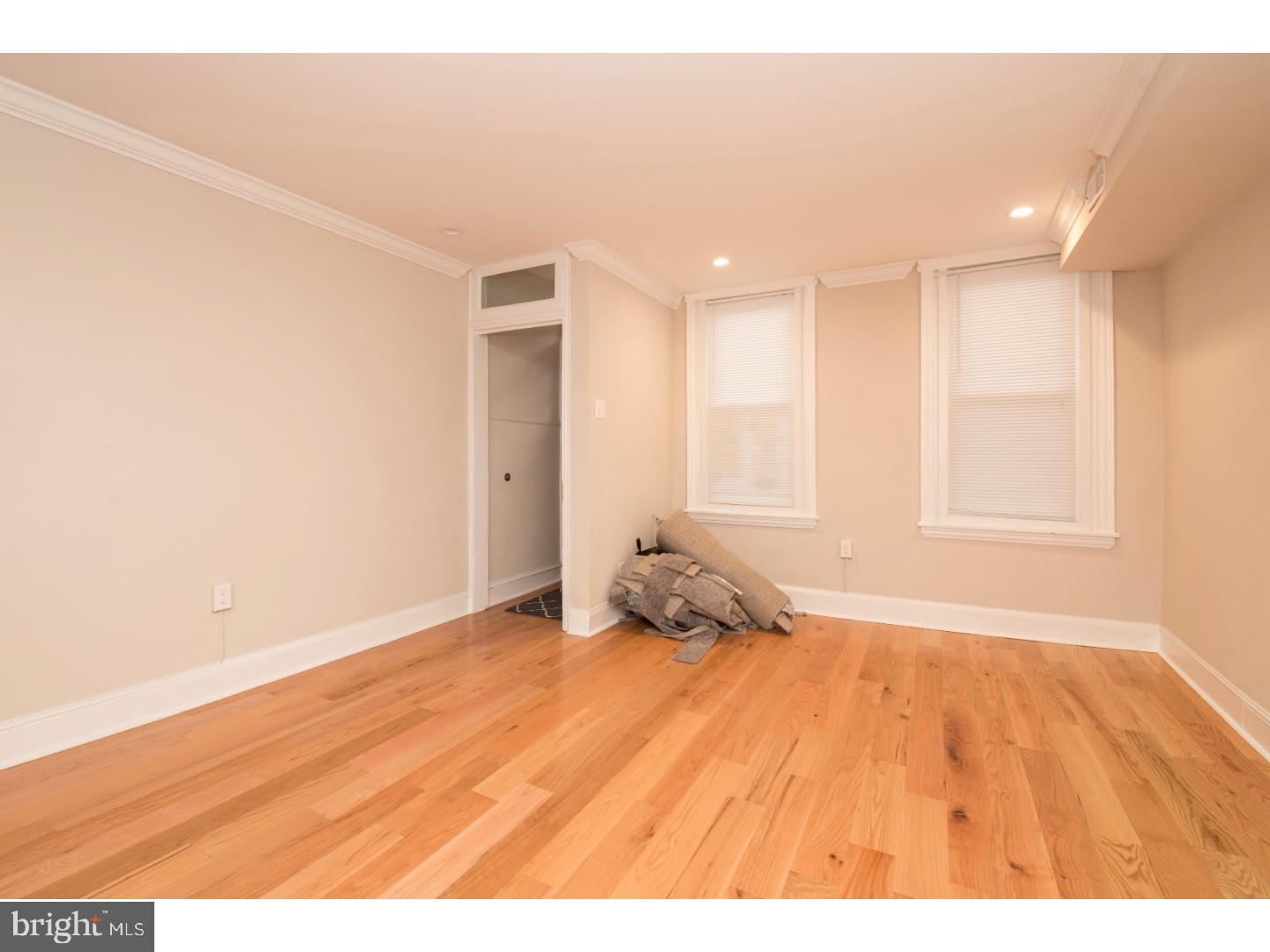 POINT BREEZE - Residential