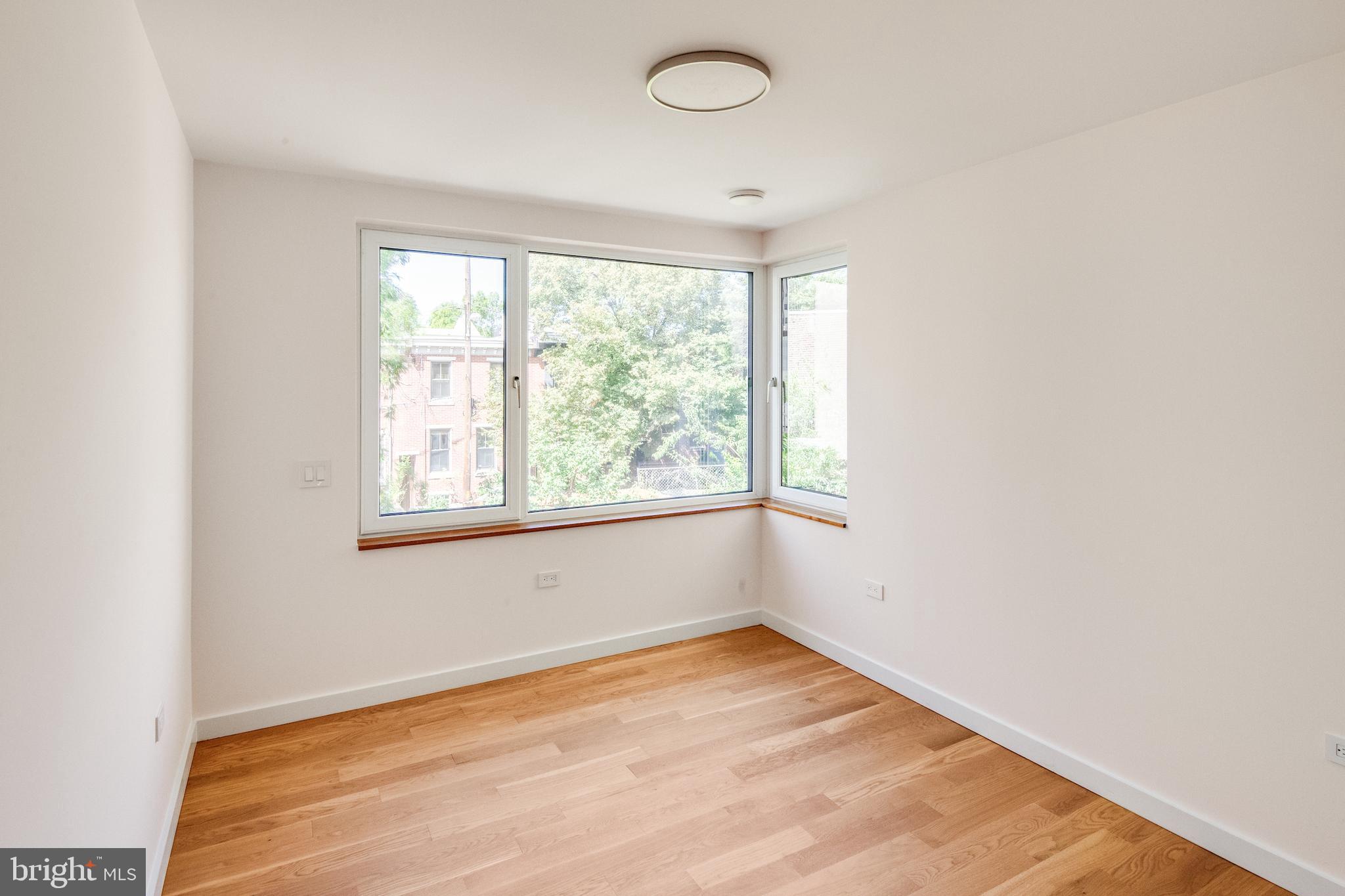 GRADUATE HOSPITAL - Residential