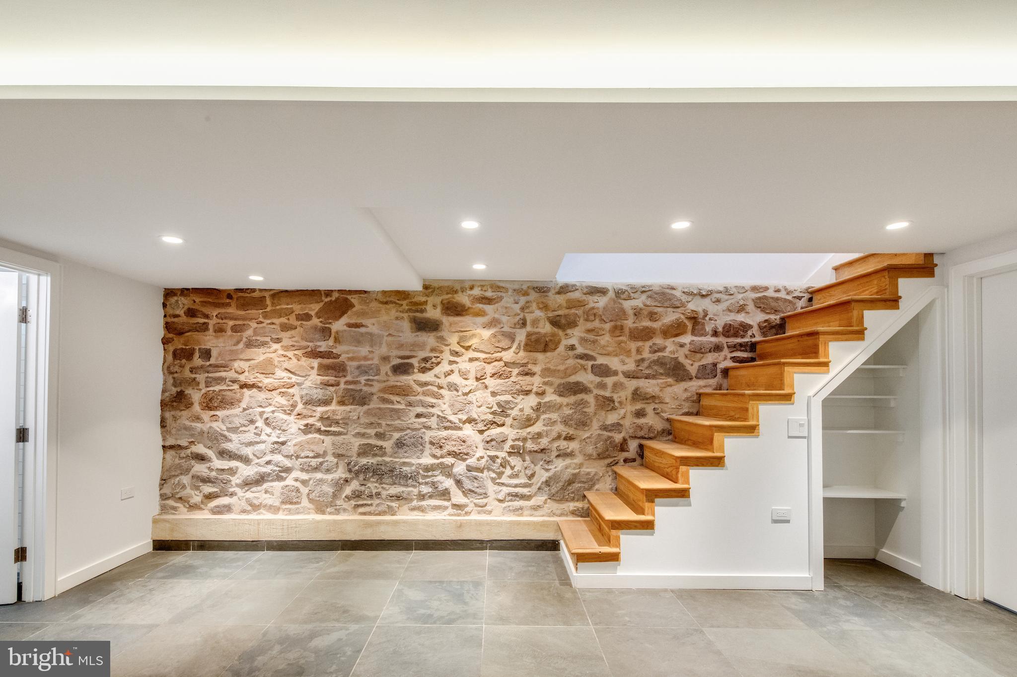 GRADUATE HOSPITAL - Residential