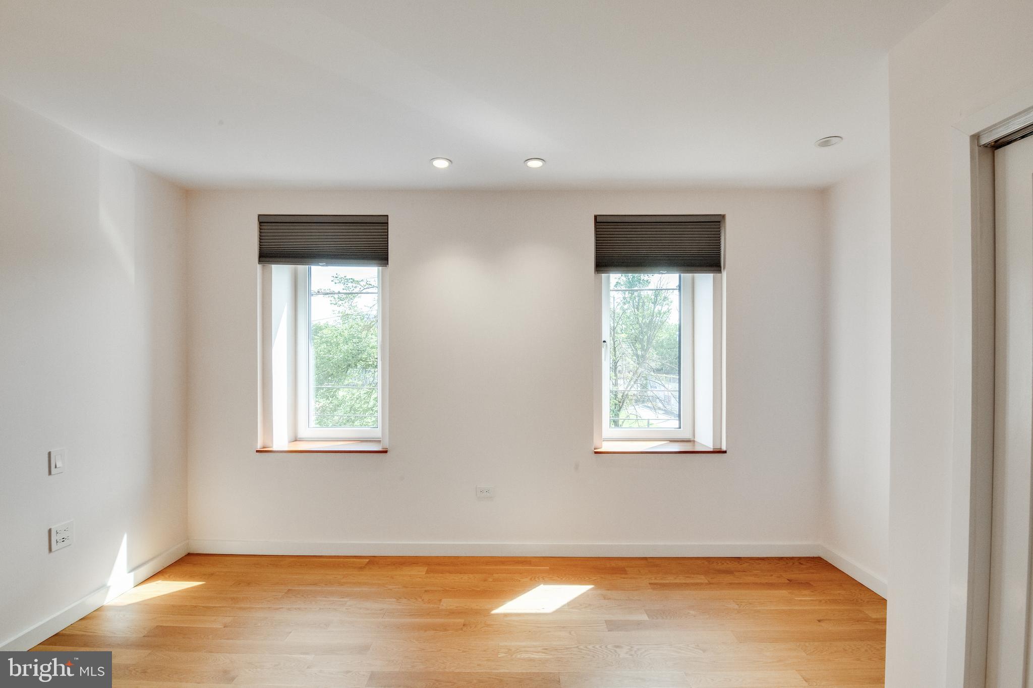 GRADUATE HOSPITAL - Residential