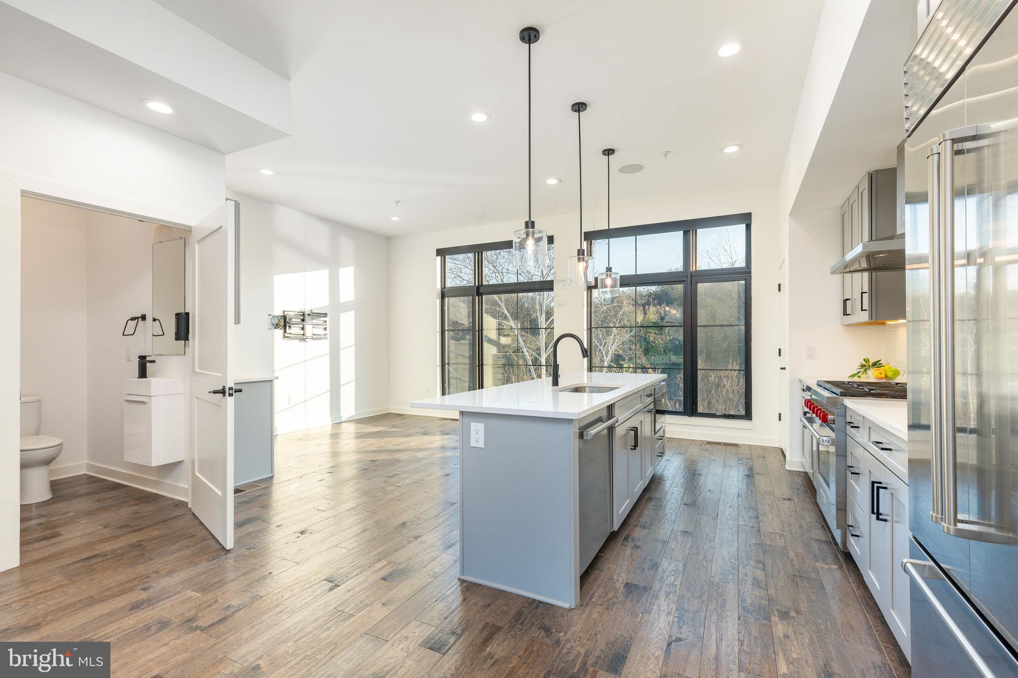 THE LOCKS - Residential