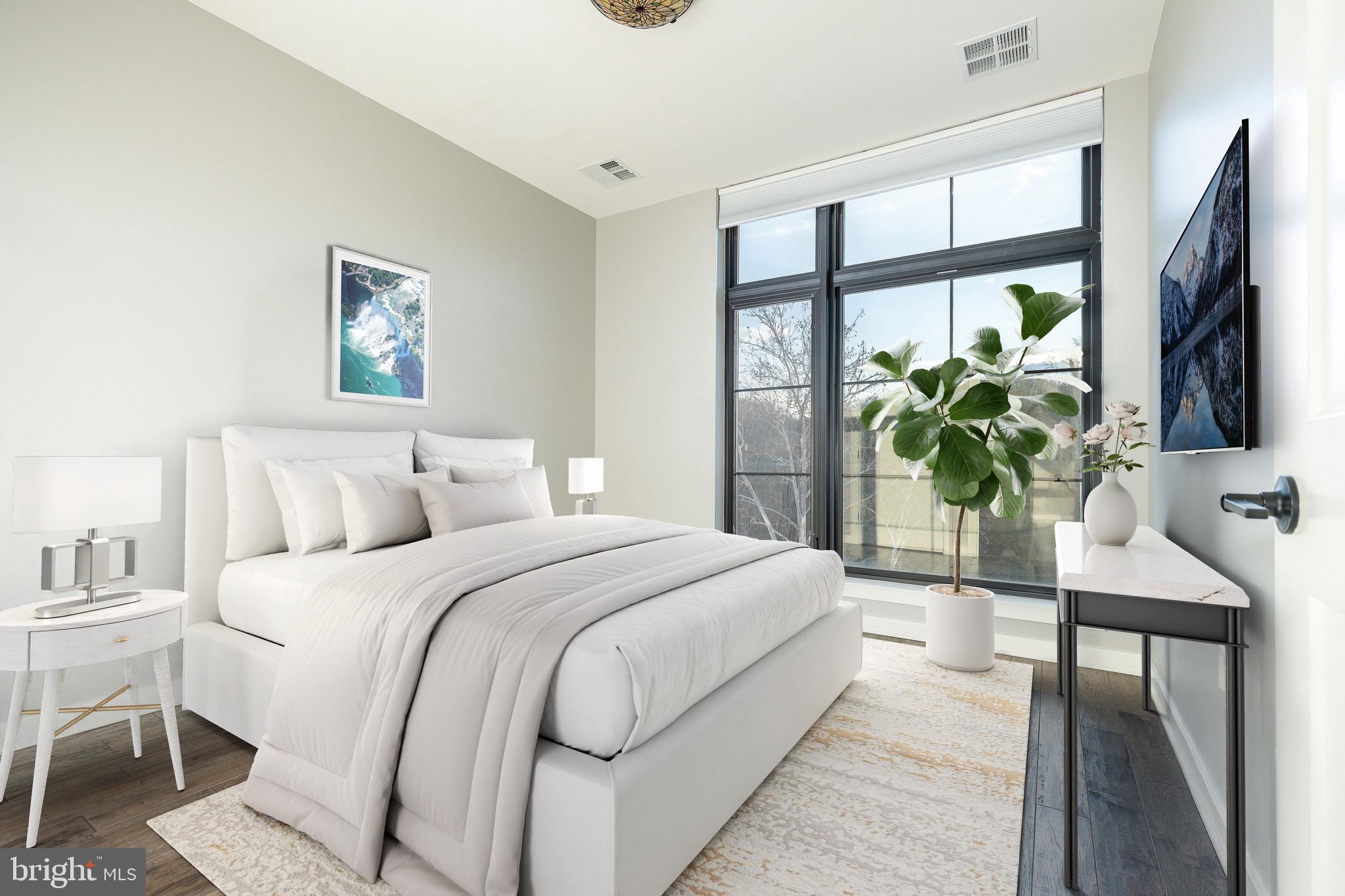 THE LOCKS - Residential