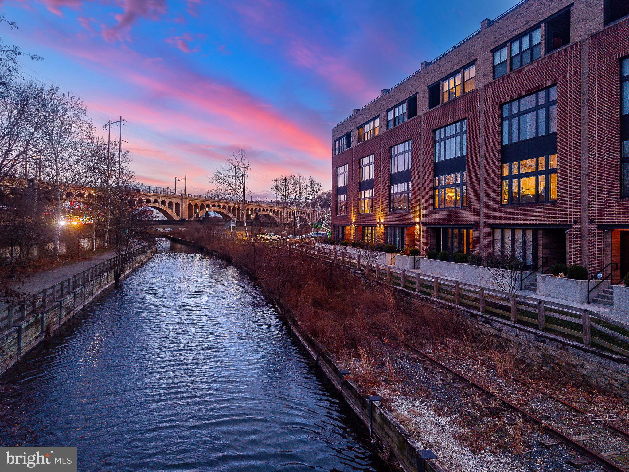 THE LOCKS - Residential