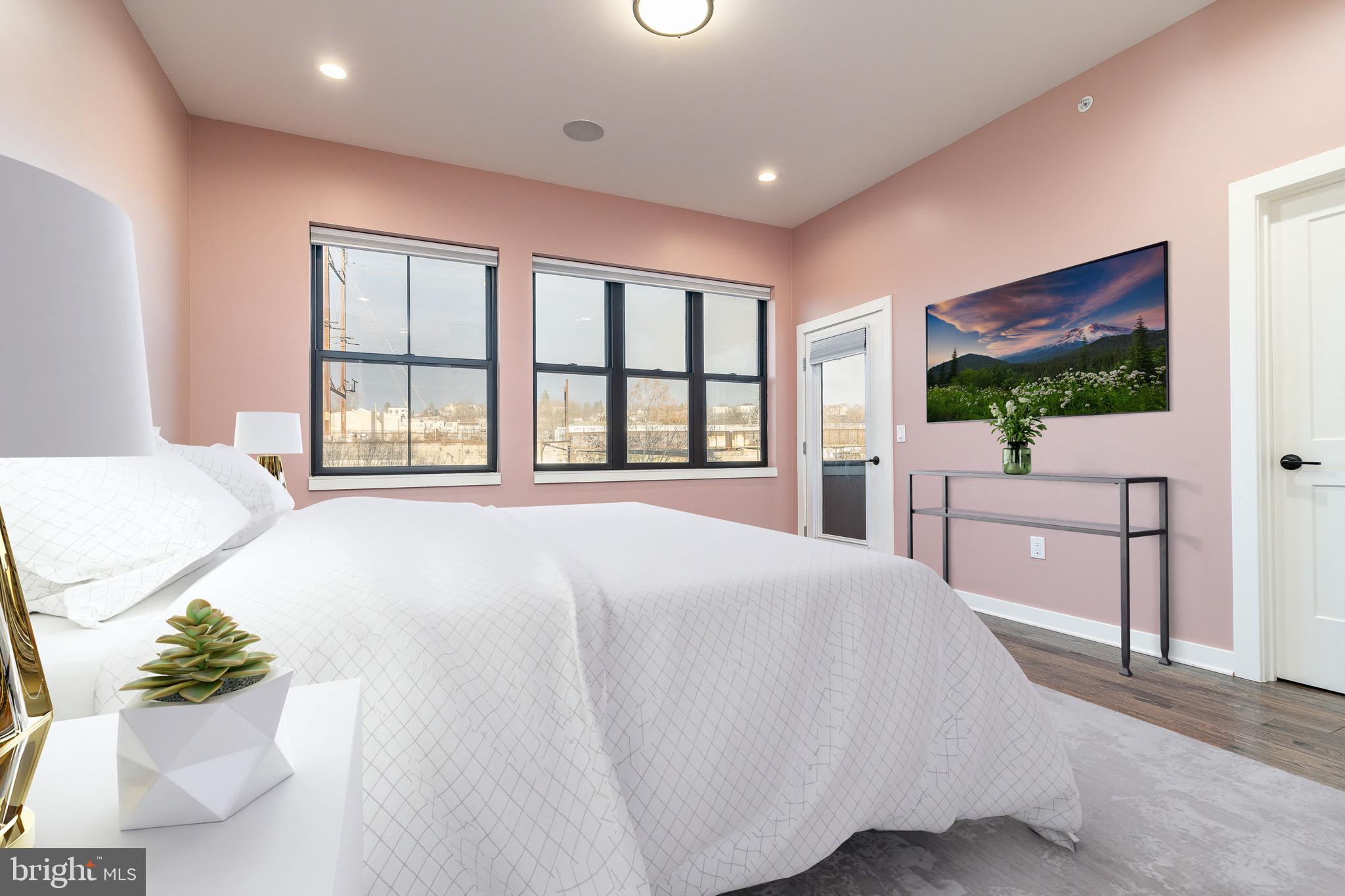 THE LOCKS - Residential